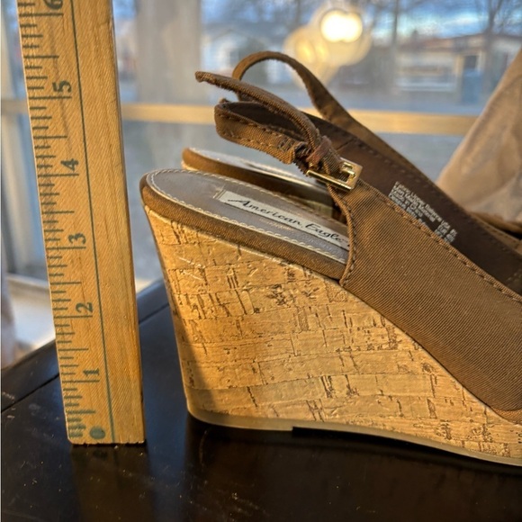 American Eagle Outfitters Women’s Taupe Open Toe Wedges Size 8.5 - Picture 4 of 10